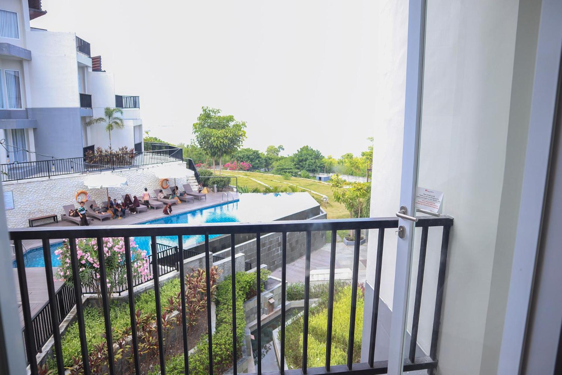Swiss-Belinn Luwuk Exteriör bild